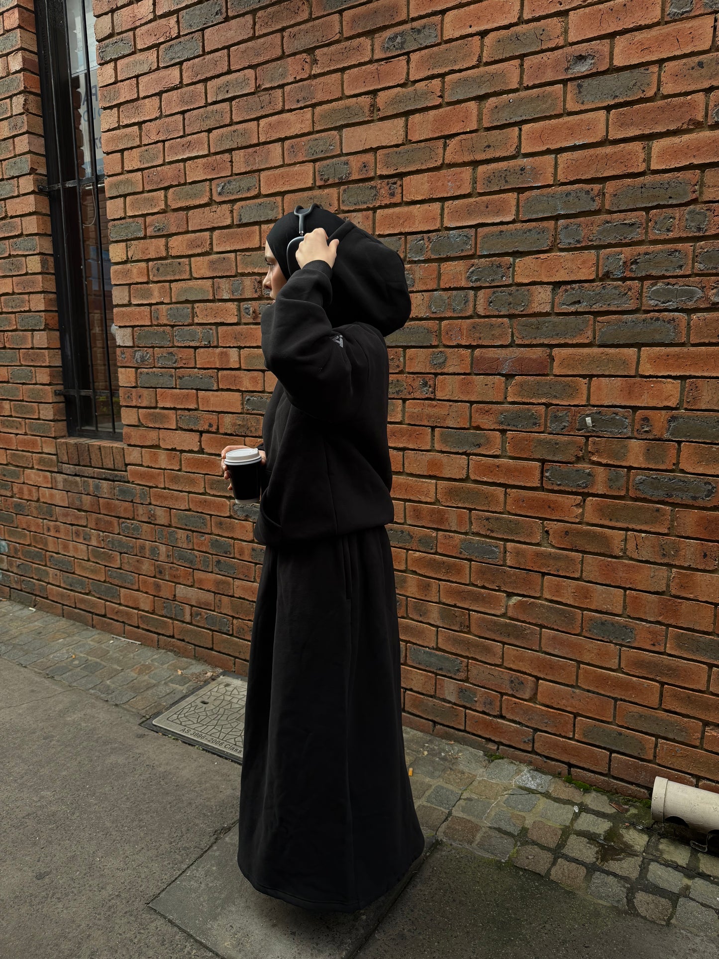 CORE HOODIE - BLACK