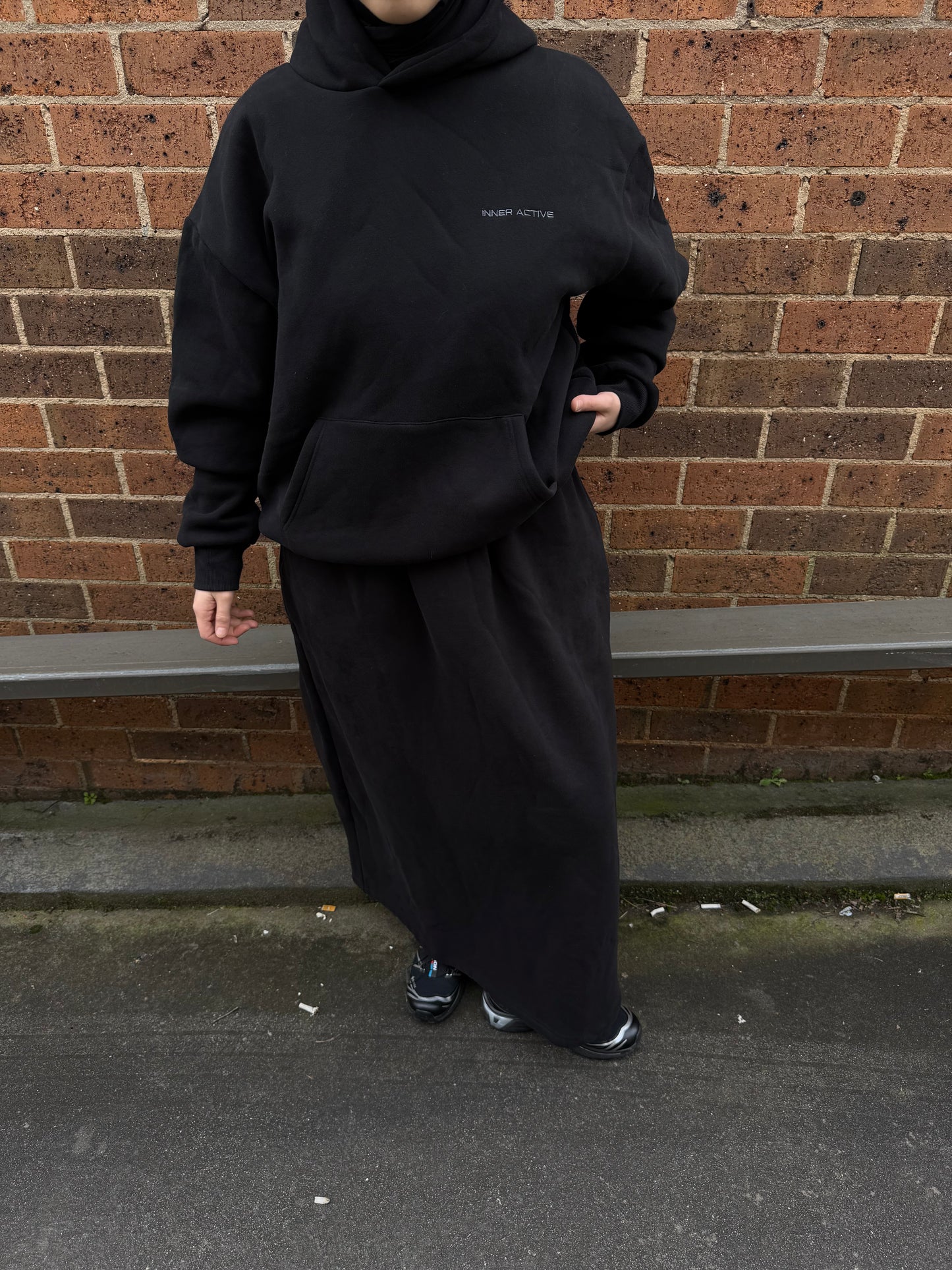 CORE SKIRT - BLACK