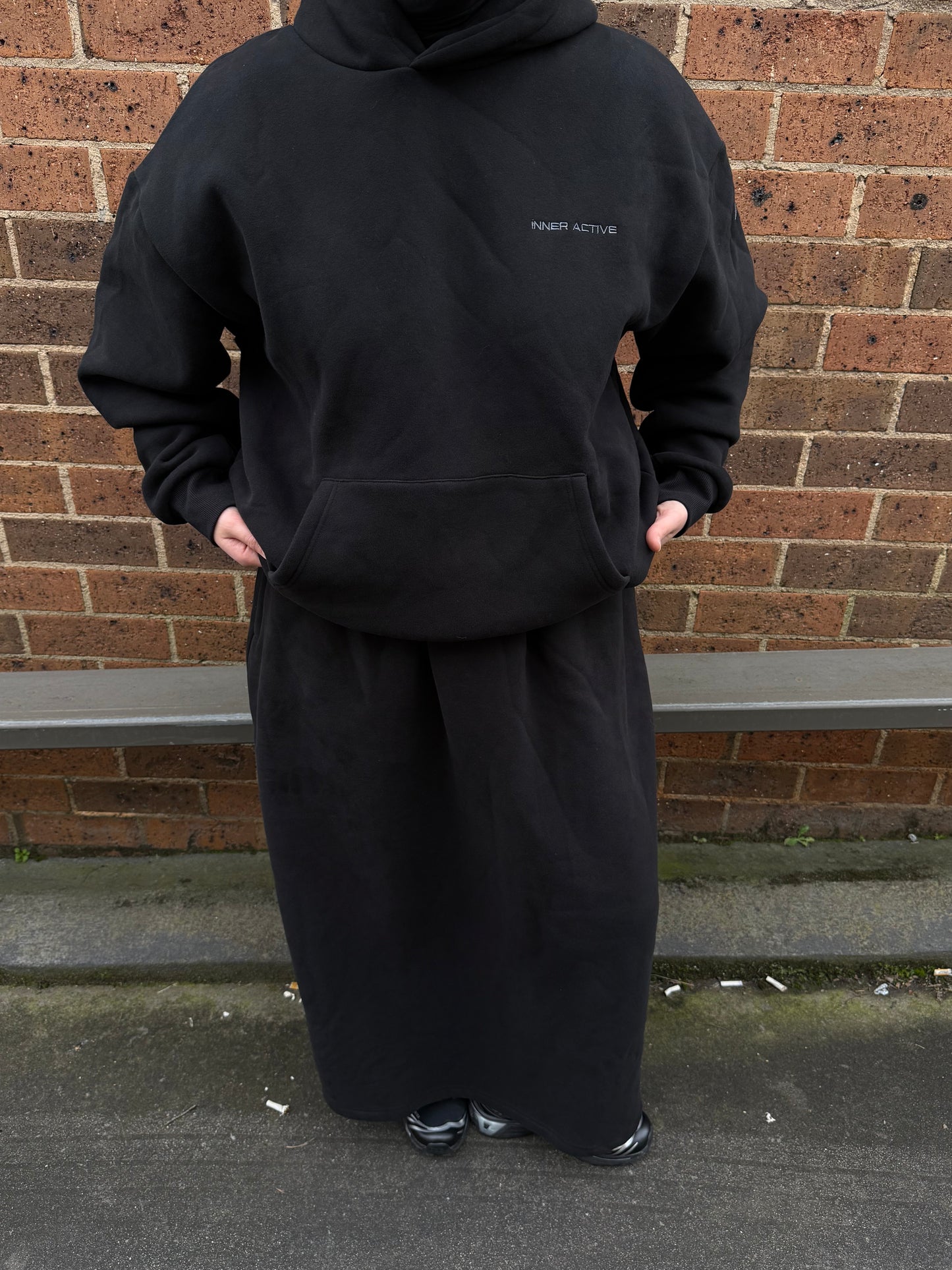 CORE HOODIE - BLACK