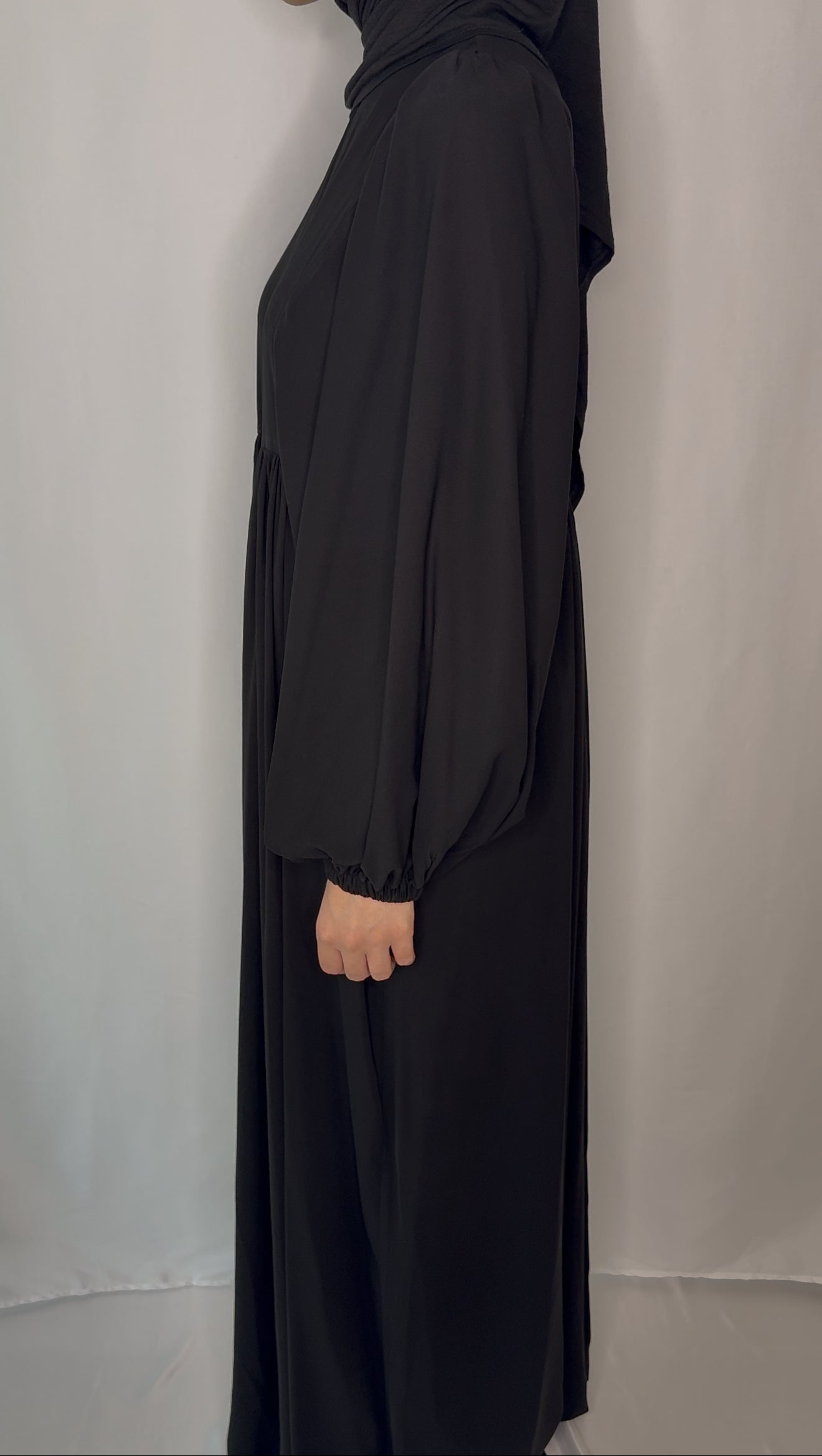 Aisha Abaya- Medina Silk