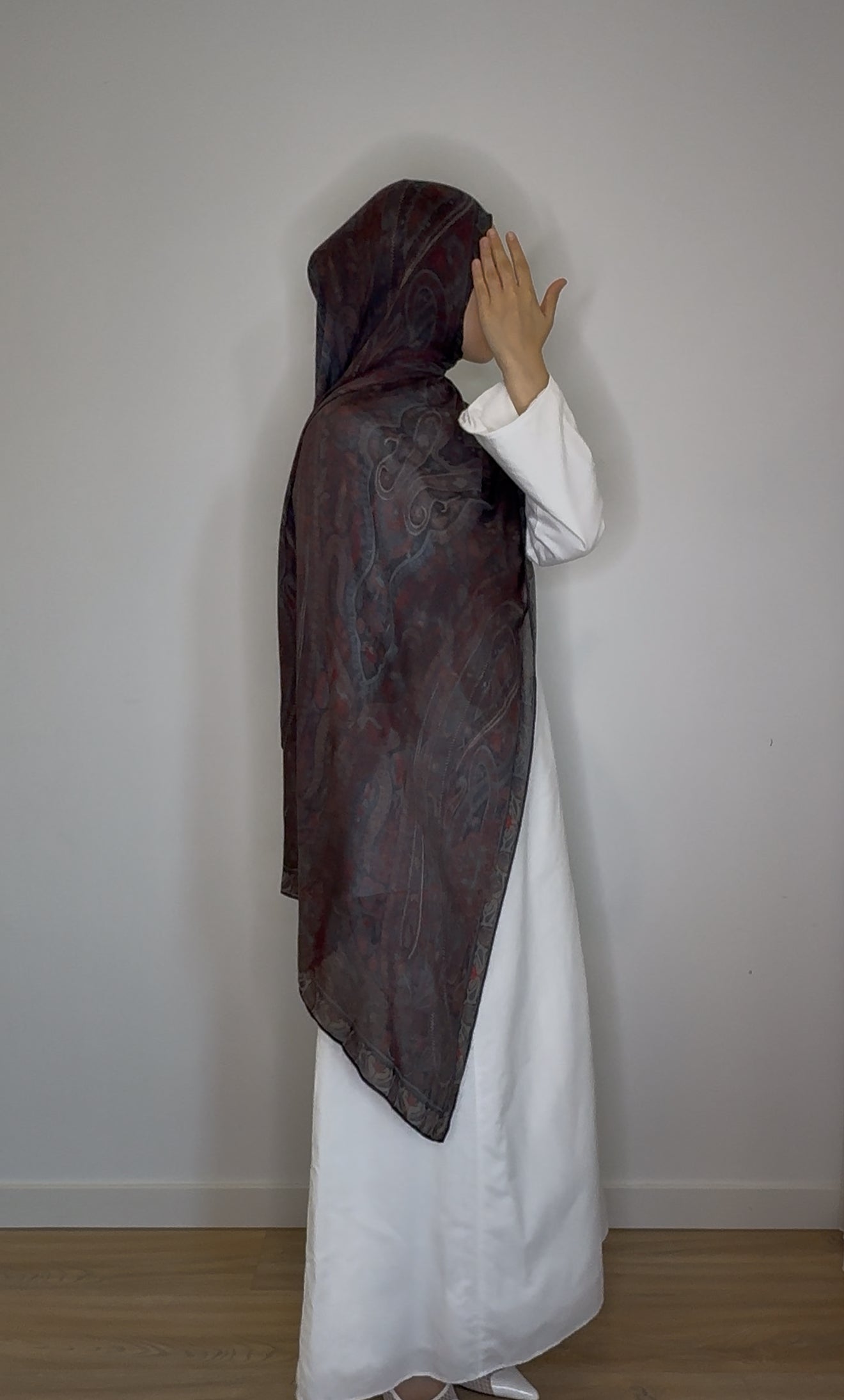 Autumn noir printed modal